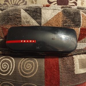 Ladies sunglass case